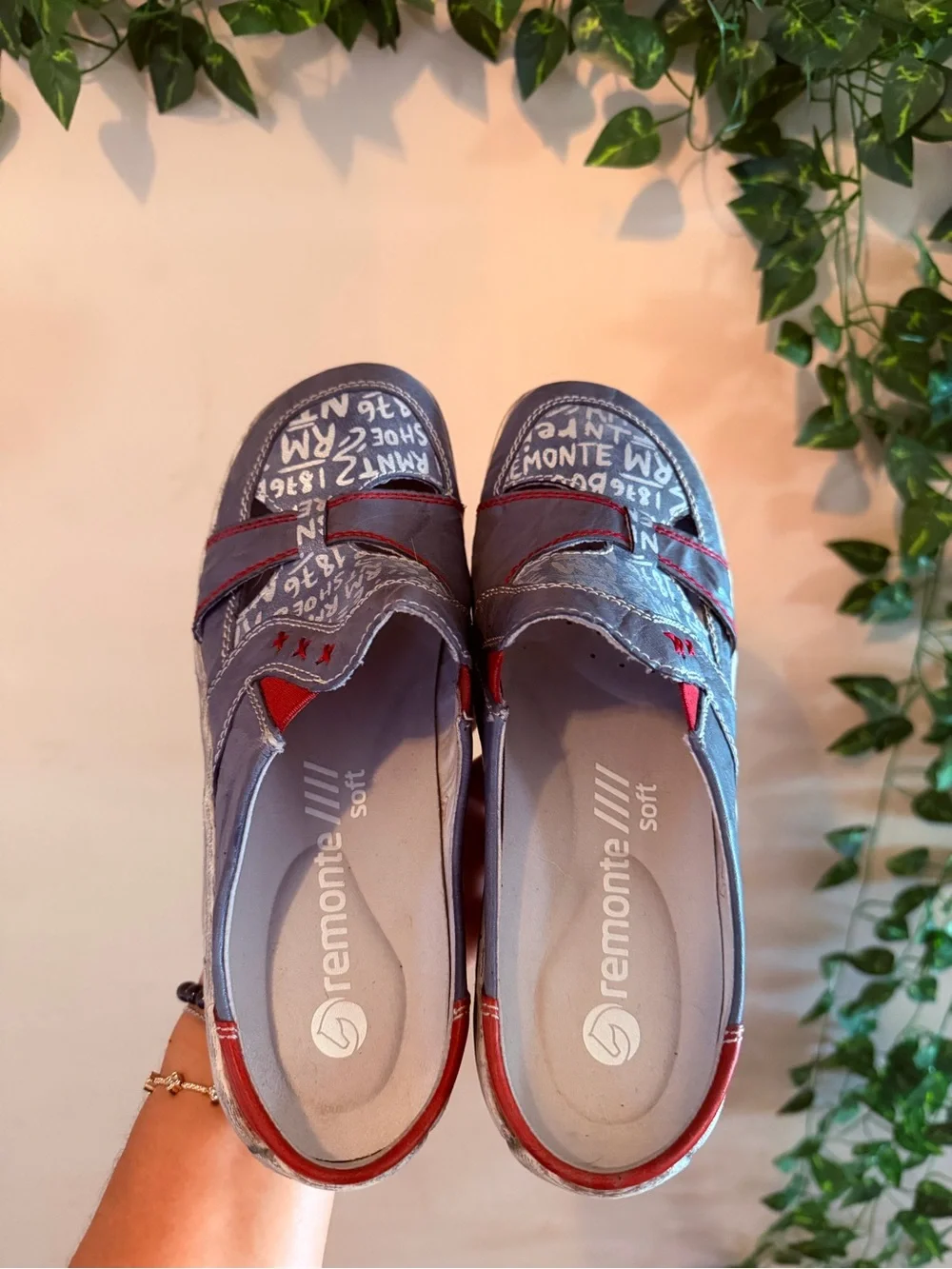 Remonte Navy and Red Slip-On Casual Loafers excellent condition.!